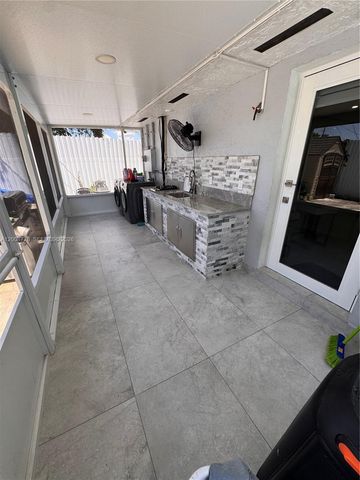 10412 SW 173rd St, Miami, FL 33157