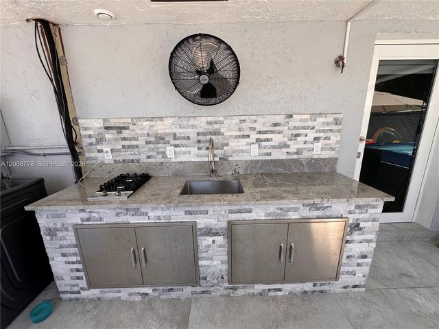 10412 SW 173rd St, Miami, FL 33157