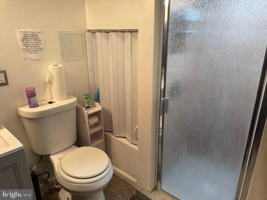 Image 16 of property listing at 4603 RALEIGH RD, Temple Hills, MD 20748
