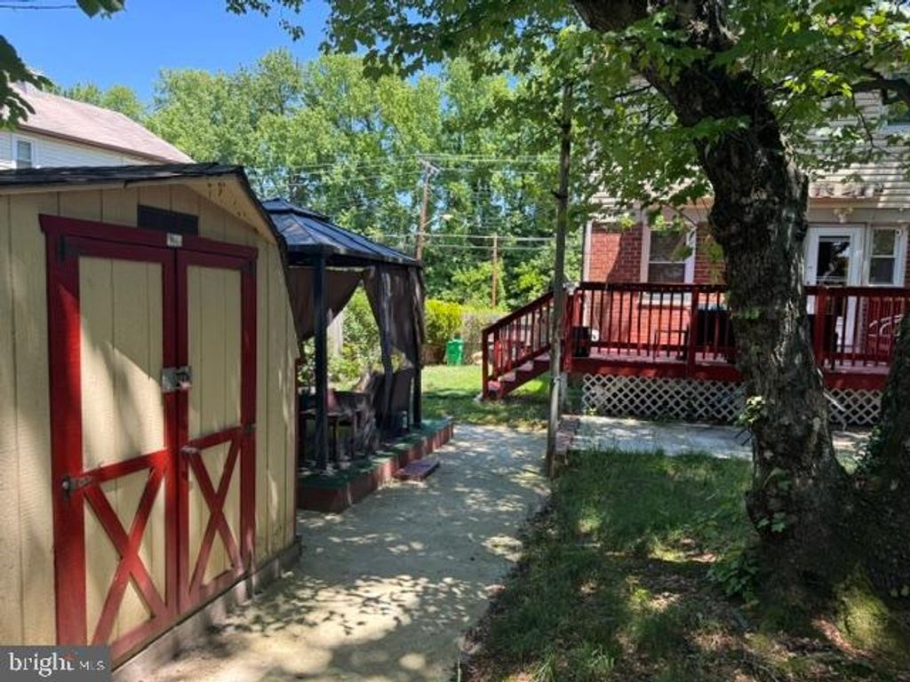 Image 25 of property listing at 4603 RALEIGH RD, Temple Hills, MD 20748
