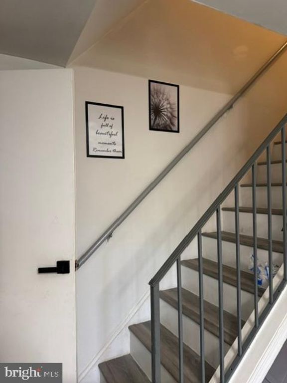 Image 28 of property listing at 4603 RALEIGH RD, Temple Hills, MD 20748
