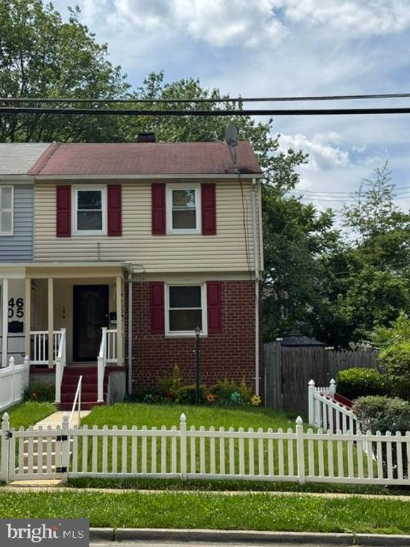 Image 5 of property listing at 4603 RALEIGH RD, Temple Hills, MD 20748