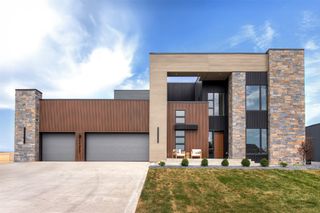 11957 Meadow Springs Drive, Johnston, IA 50131