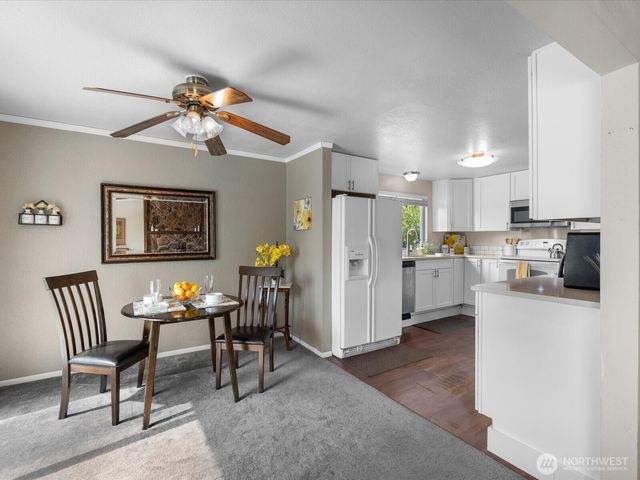 10830 Lake View Drive, Lake Stevens, WA 98258