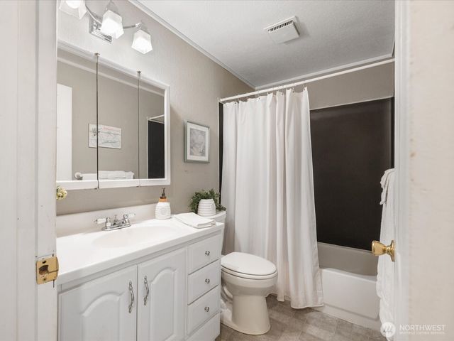 10830 Lake View Drive, Lake Stevens, WA 98258
