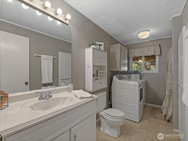 10830 Lake View Drive, Lake Stevens, WA 98258