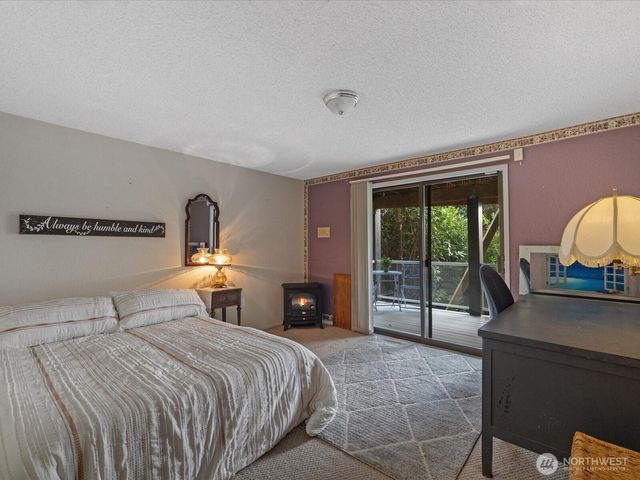 10830 Lake View Drive, Lake Stevens, WA 98258