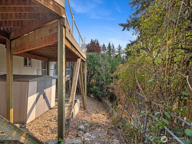 10830 Lake View Drive, Lake Stevens, WA 98258