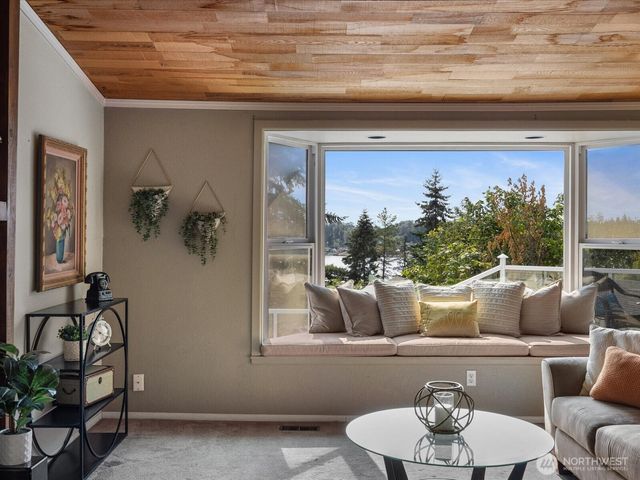 10830 Lake View Drive, Lake Stevens, WA 98258