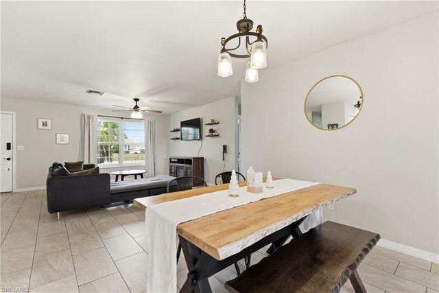 428 33rd TER, Cape Coral, FL 33914