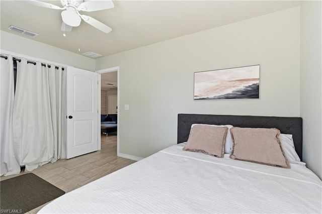 428 33rd TER, Cape Coral, FL 33914