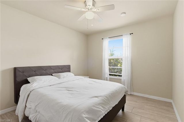 428 33rd TER, Cape Coral, FL 33914