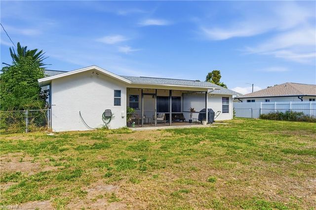 428 33rd TER, Cape Coral, FL 33914