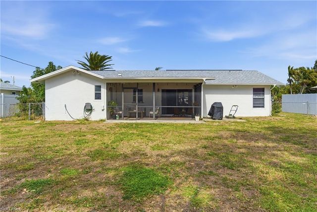 428 33rd TER, Cape Coral, FL 33914