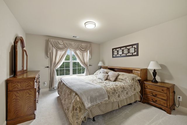 3356 Clovercroft Dr, Murfreesboro, TN 37130