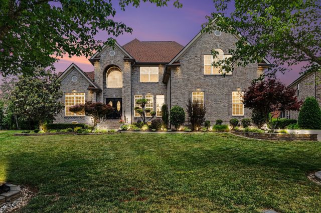 3356 Clovercroft Dr, Murfreesboro, TN 37130