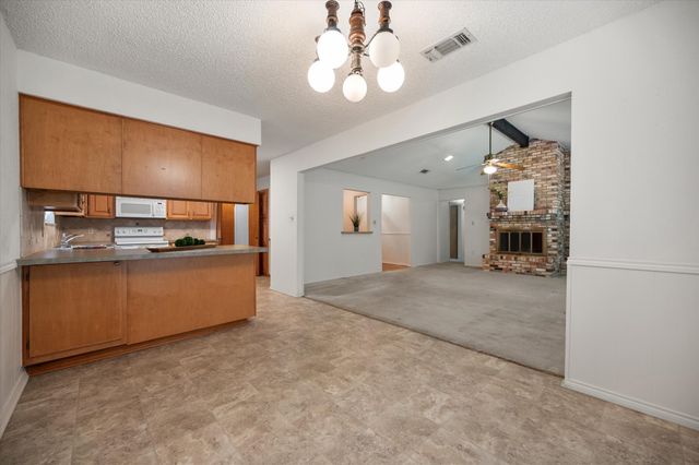 4607 Steeplewood Trail, Arlington, TX 76016
