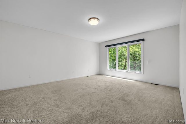 107 Millstone Drive, Troy, MI 48084