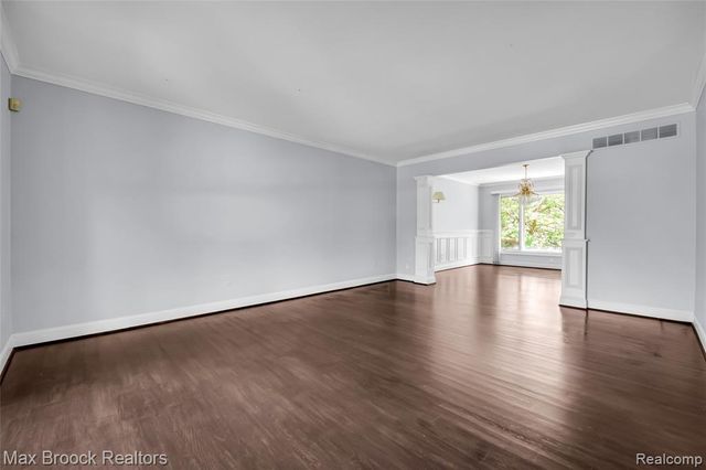 107 Millstone Drive, Troy, MI 48084
