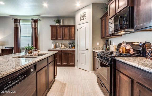 15129 Resolve Drive, El Paso, TX 79938