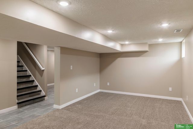 1810 Locust Street, Omaha, NE 68110