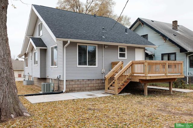 1810 Locust Street, Omaha, NE 68110