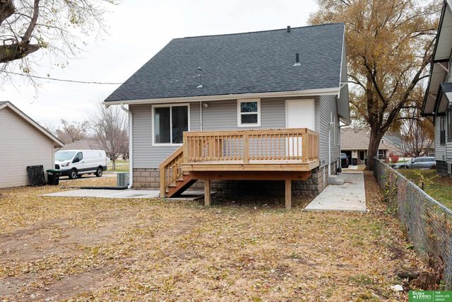 1810 Locust Street, Omaha, NE 68110