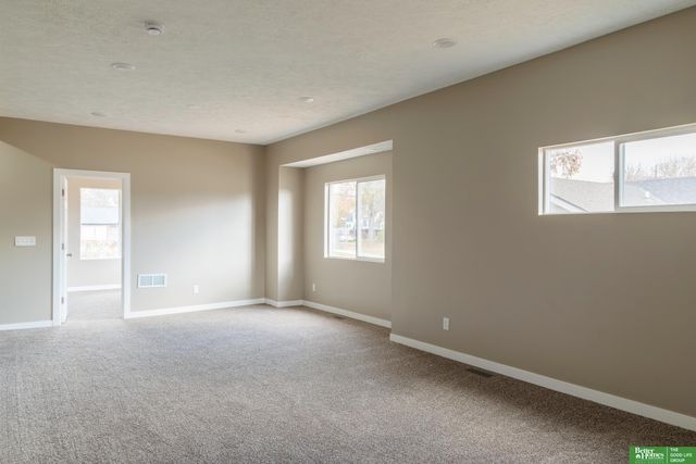 1810 Locust Street, Omaha, NE 68110