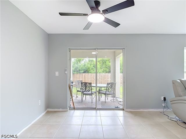 4306 NE 24th PL, Cape Coral, FL 33909