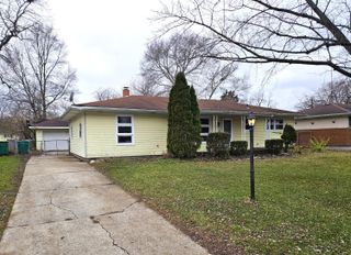 5910 Arthur Street, Merrillville, IN 46410