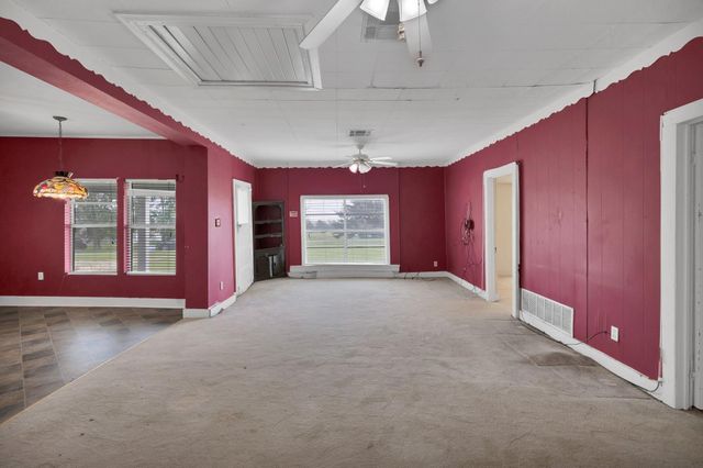 1402 County Road 1030, Corsicana, TX 75110