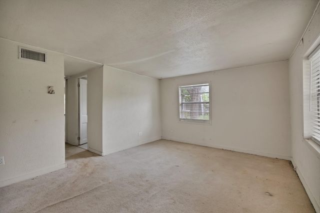 1402 County Road 1030, Corsicana, TX 75110