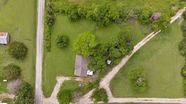 1402 County Road 1030, Corsicana, TX 75110