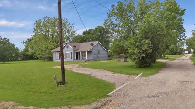 1402 County Road 1030, Corsicana, TX 75110