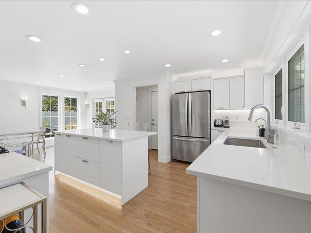 2604 S Post St, Spokane, WA 99203