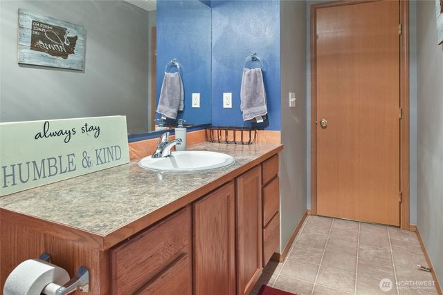 140 SE Foxglove Avenue, Shelton, WA 98584