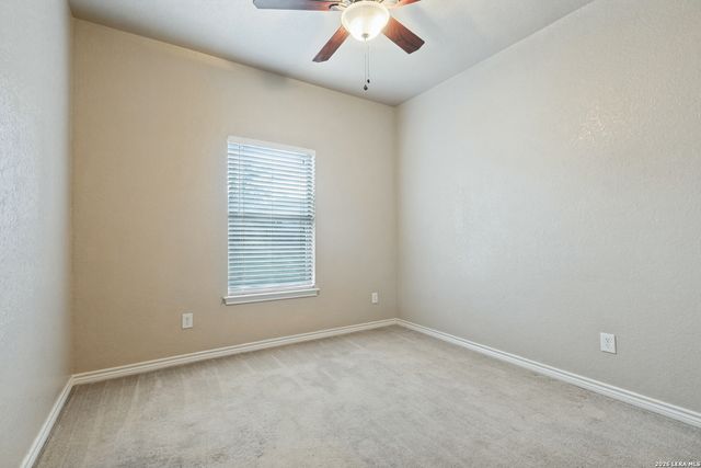 108 Ridgecrest, Floresville, TX 78114