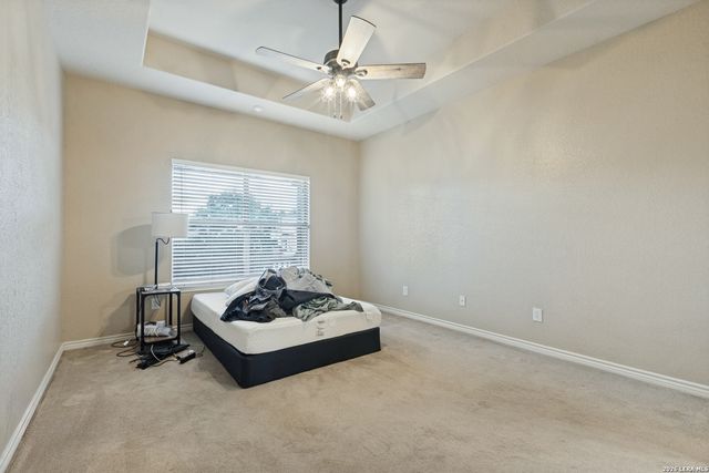 108 Ridgecrest, Floresville, TX 78114
