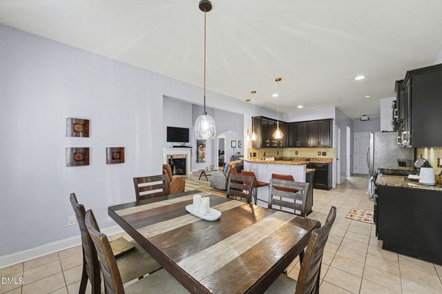 413 Rossendale Drive, Hope Mills, NC 28348