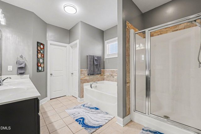 413 Rossendale Drive, Hope Mills, NC 28348