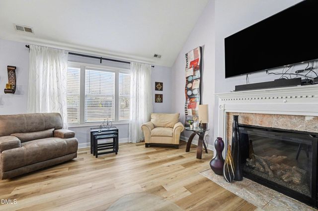 413 Rossendale Drive, Hope Mills, NC 28348