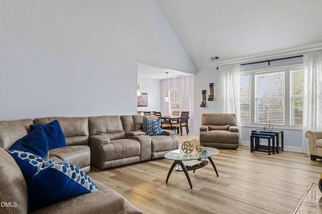 413 Rossendale Drive, Hope Mills, NC 28348