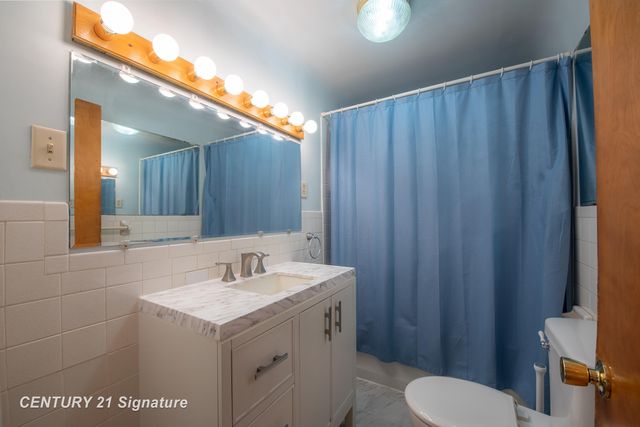 103 Lincoln Drive, Bay City, MI 48706