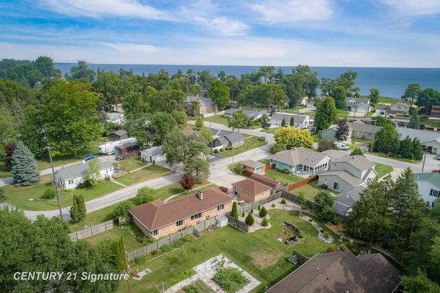103 Lincoln Drive, Bay City, MI 48706