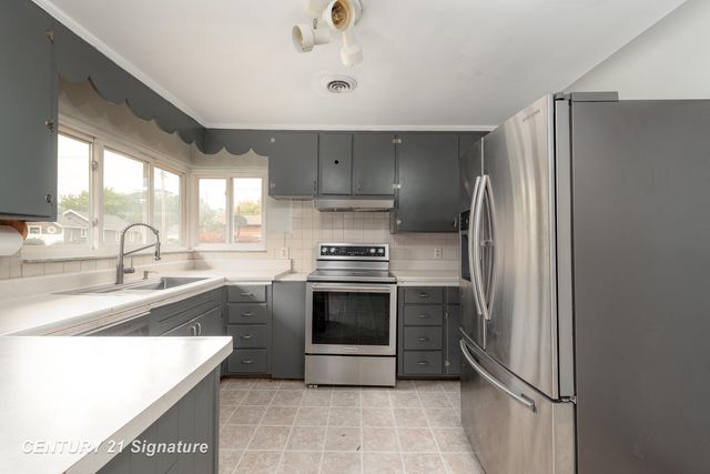 103 Lincoln Drive, Bay City, MI 48706