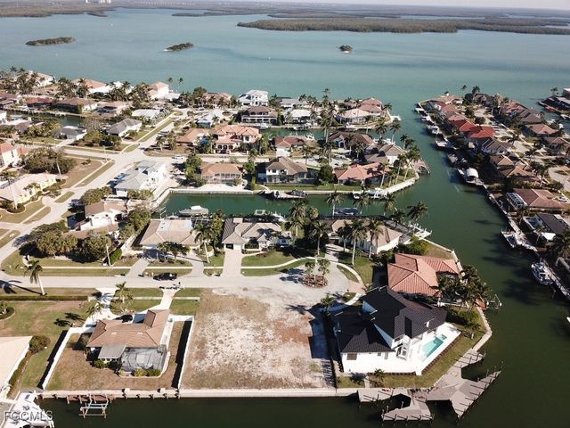 434 Tarpon CT, Marco Island, FL 34145