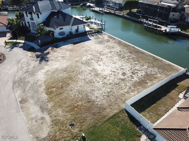 434 Tarpon CT, Marco Island, FL 34145