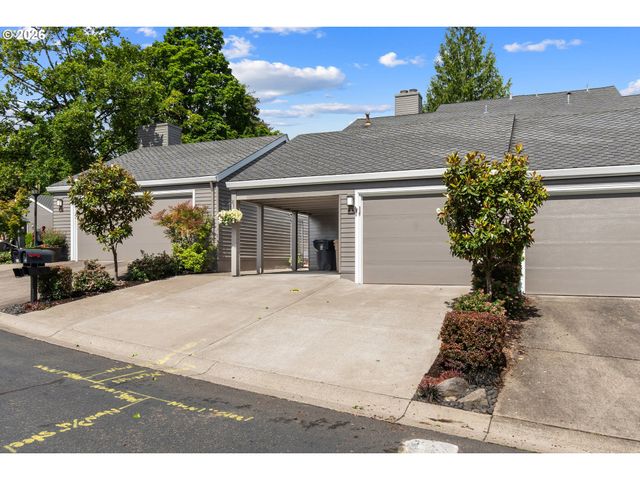 31 GREENRIDGE Ct, Lake Oswego, OR 97035