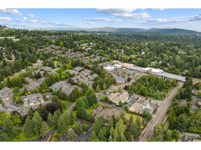 31 GREENRIDGE Ct, Lake Oswego, OR 97035