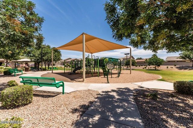 624 W MESQUITE TREE Lane, San Tan Valley, AZ 85143